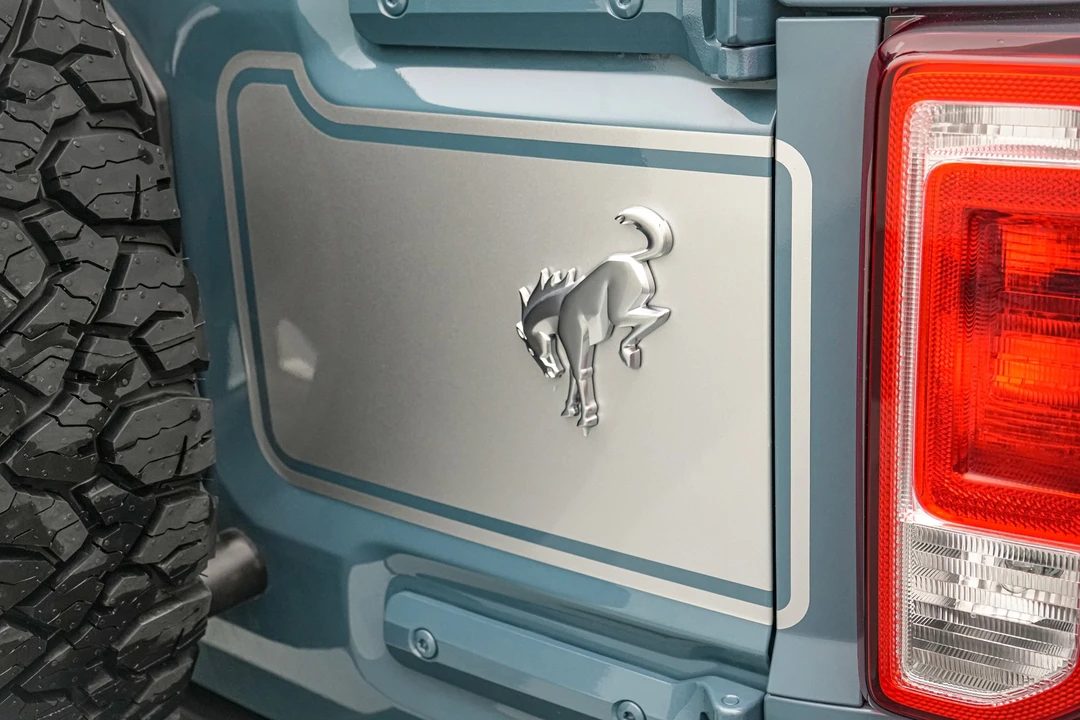 2025 Ford Bronco 6th Gen - Image 18 of 31