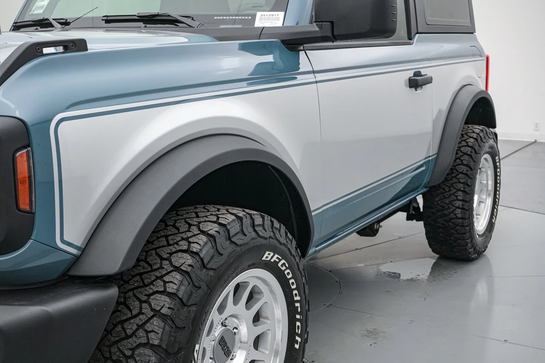 2025 Ford Bronco 6th Gen - Image 16 of 21
