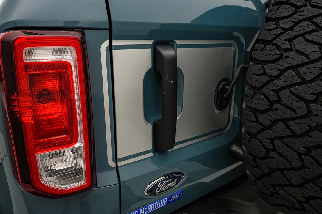 2025 Ford Bronco 6th Gen - Image 18 of 21