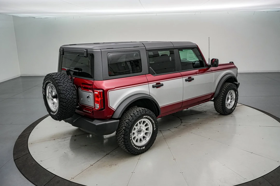 2025 Ford Bronco 6th Gen - Image 6 of 21