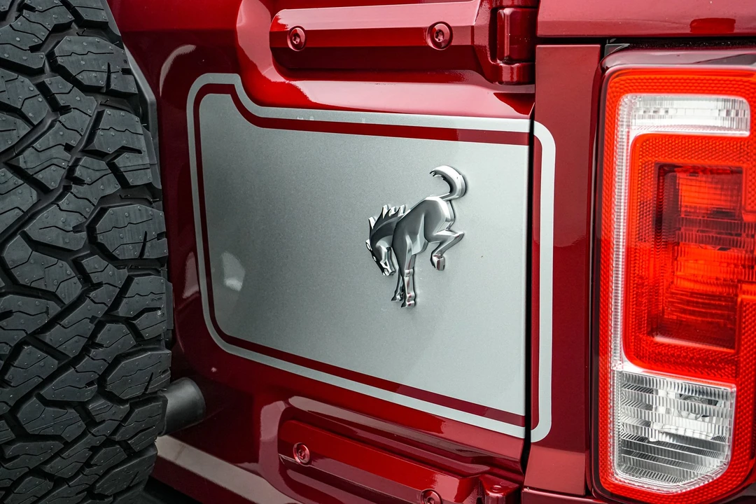 2025 Ford Bronco 6th Gen - Image 19 of 21