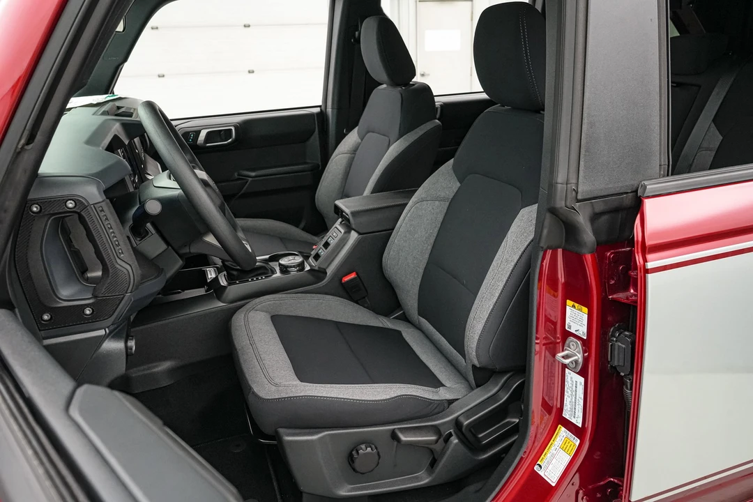 2025 Ford Bronco 6th Gen - Image 20 of 21