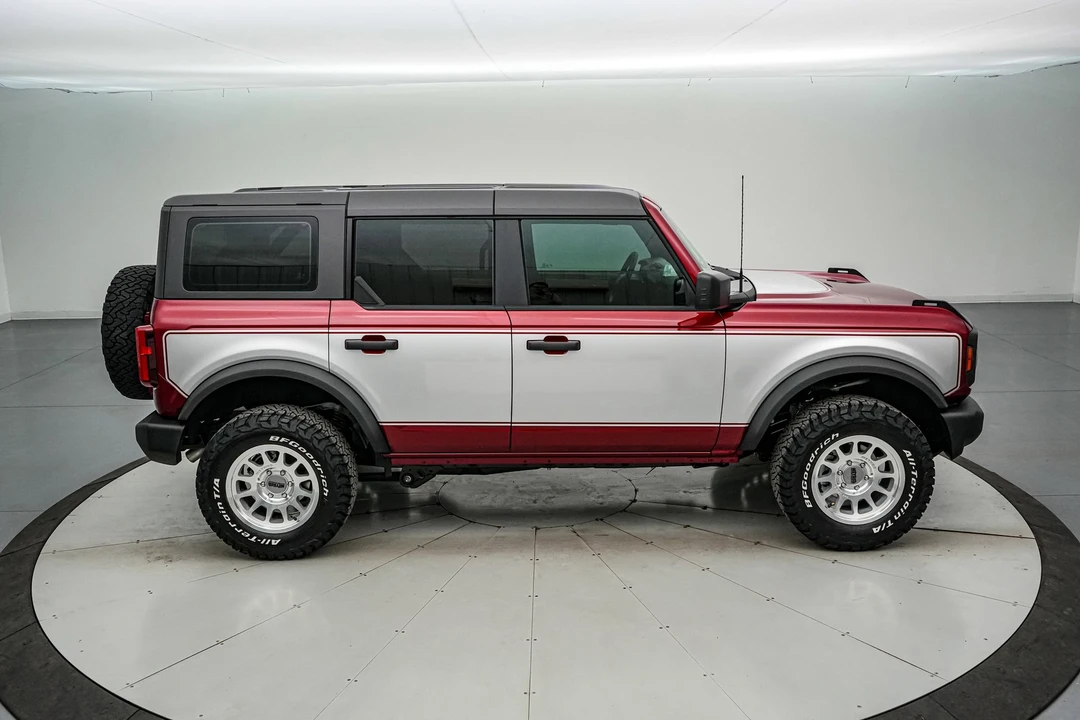 2025 Ford Bronco 6th Gen - Image 5 of 21