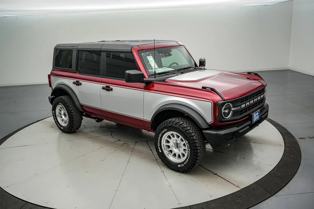 2025 Ford Bronco 6th Gen - Image 4 of 21