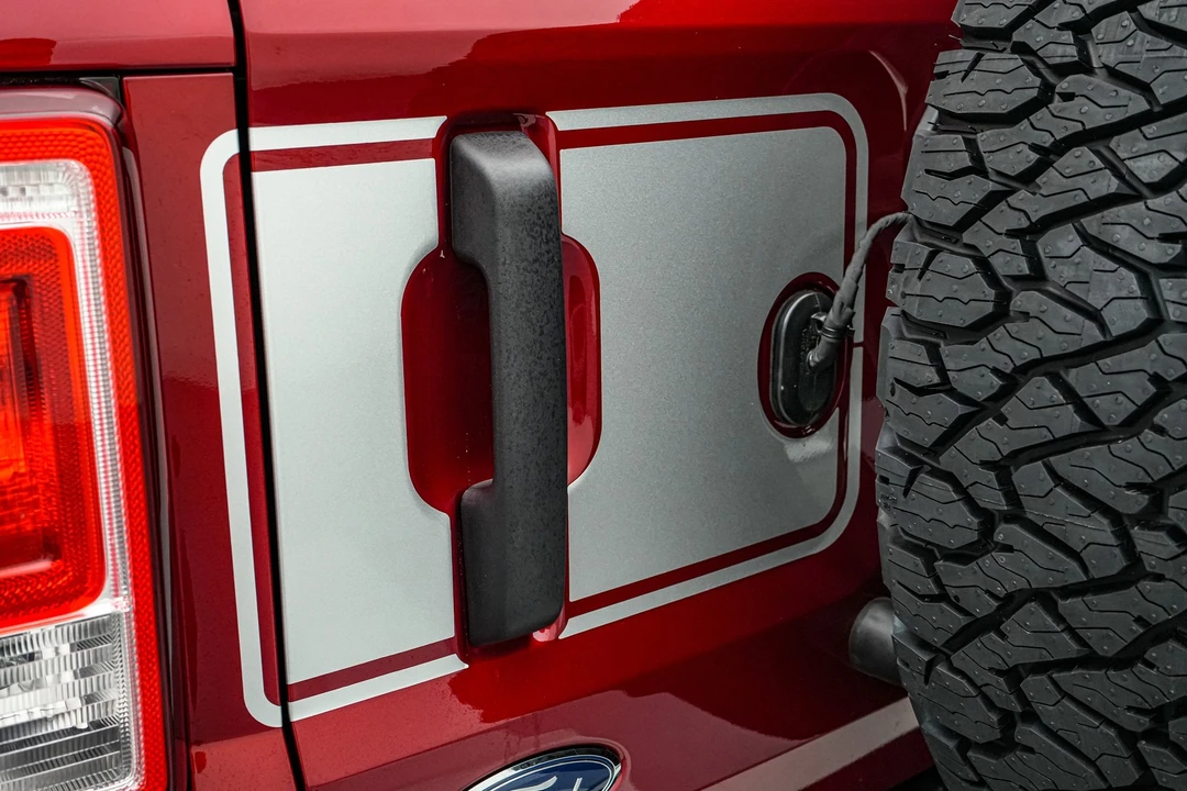 2025 Ford Bronco 6th Gen - Image 18 of 21