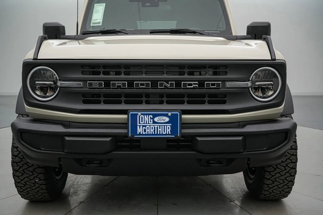 2025 Ford Bronco 6th Gen - Image 14 of 21