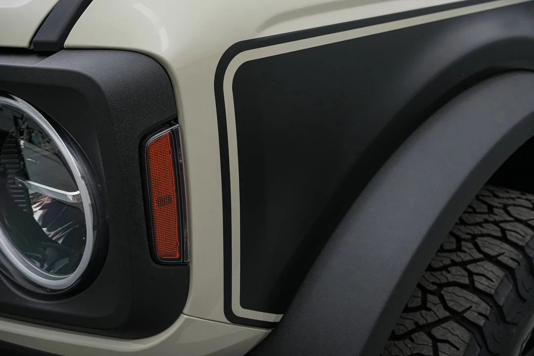 2025 Ford Bronco 6th Gen - Image 18 of 21