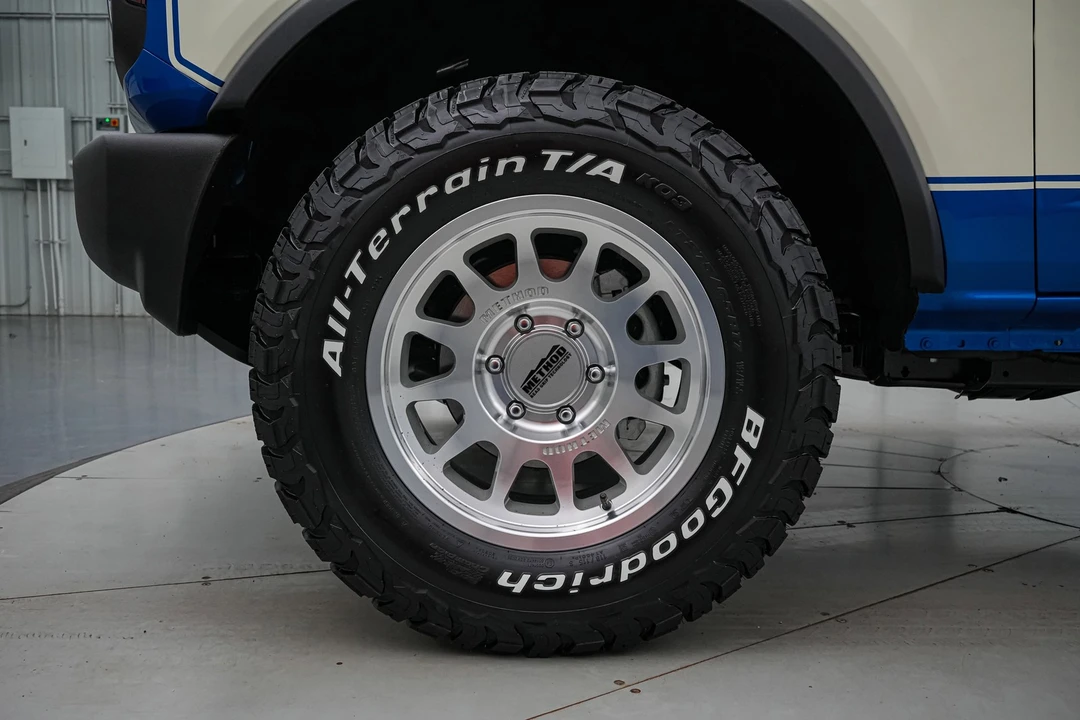 2025 Ford Bronco 6th Gen - Image 12 of 21