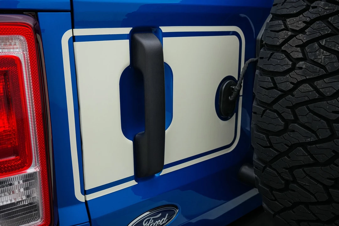 2025 Ford Bronco 6th Gen - Image 18 of 21