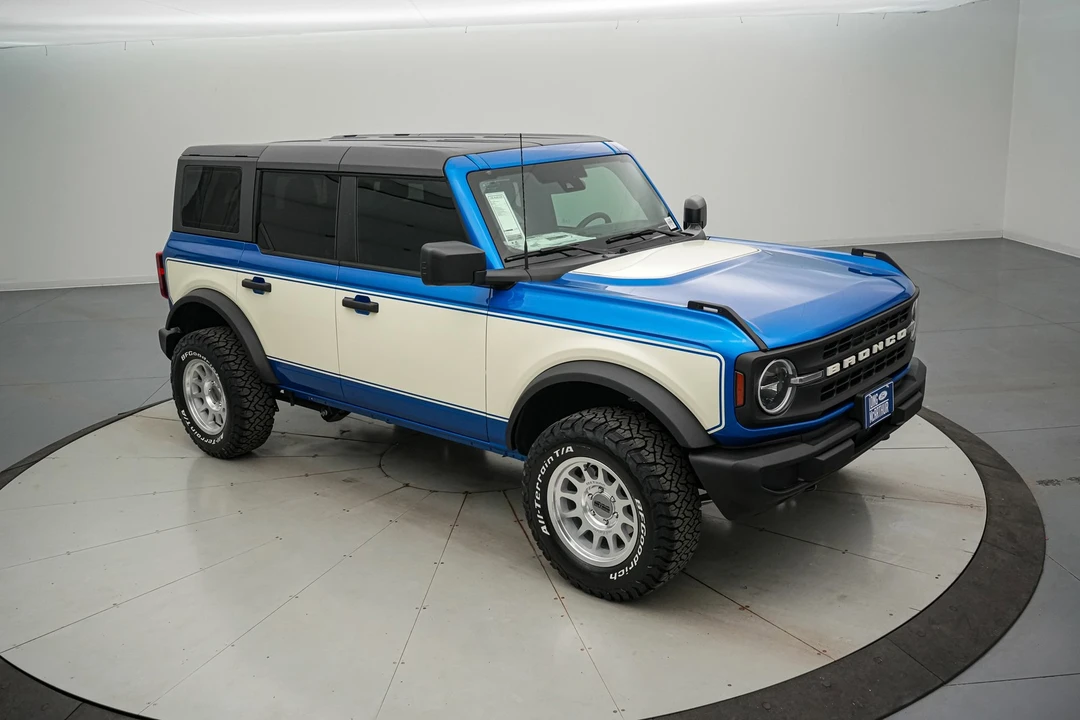 2025 Ford Bronco 6th Gen - Image 4 of 21