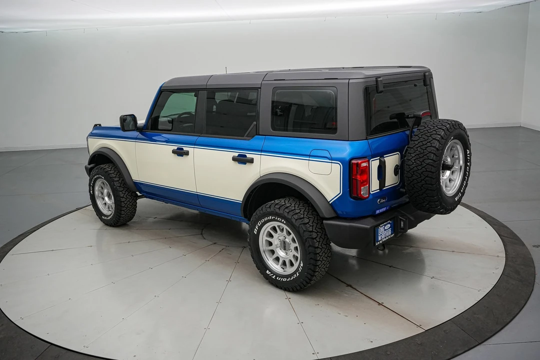 2025 Ford Bronco 6th Gen - Image 8 of 21