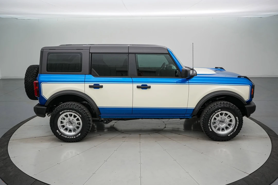 2025 Ford Bronco 6th Gen - Image 5 of 21