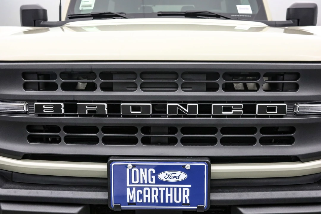 2025 Ford Bronco 6th Gen - Image 14 of 21