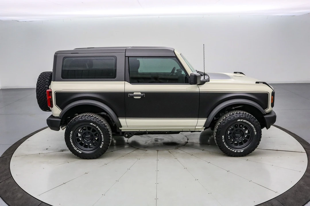2025 Ford Bronco 6th Gen - Image 5 of 21