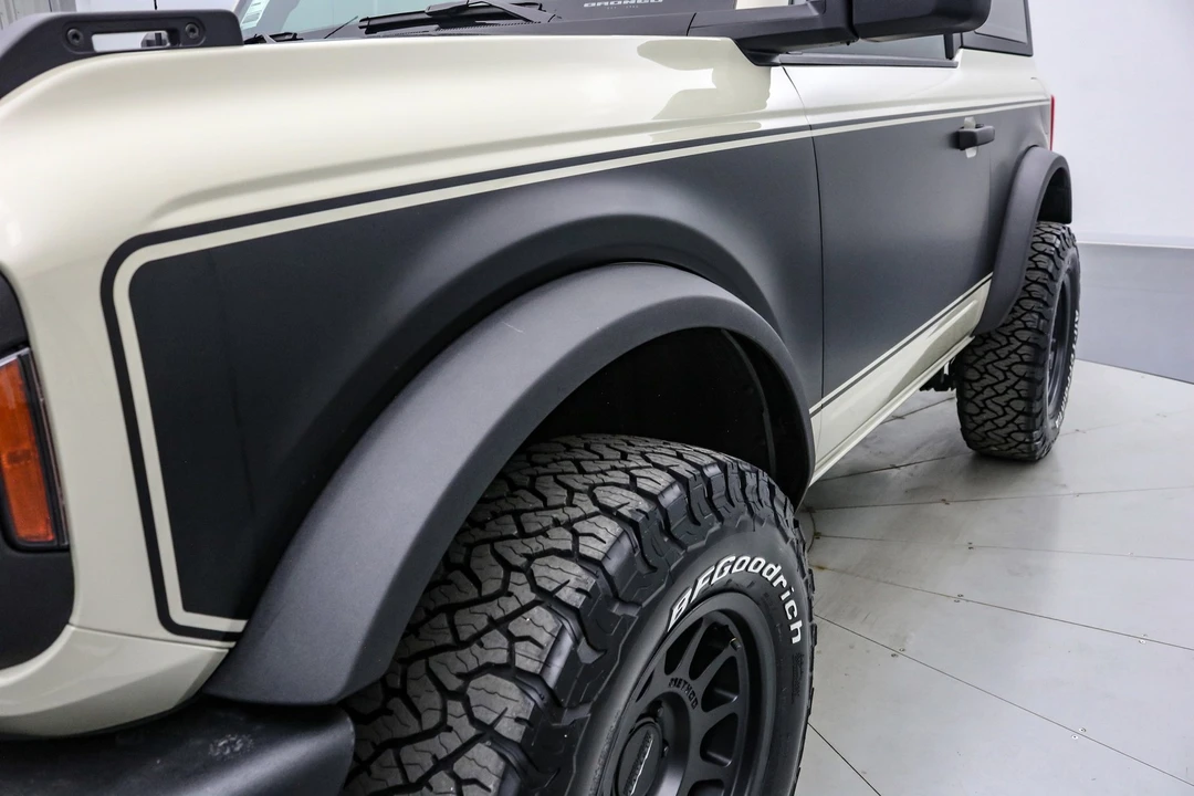 2025 Ford Bronco 6th Gen - Image 16 of 21