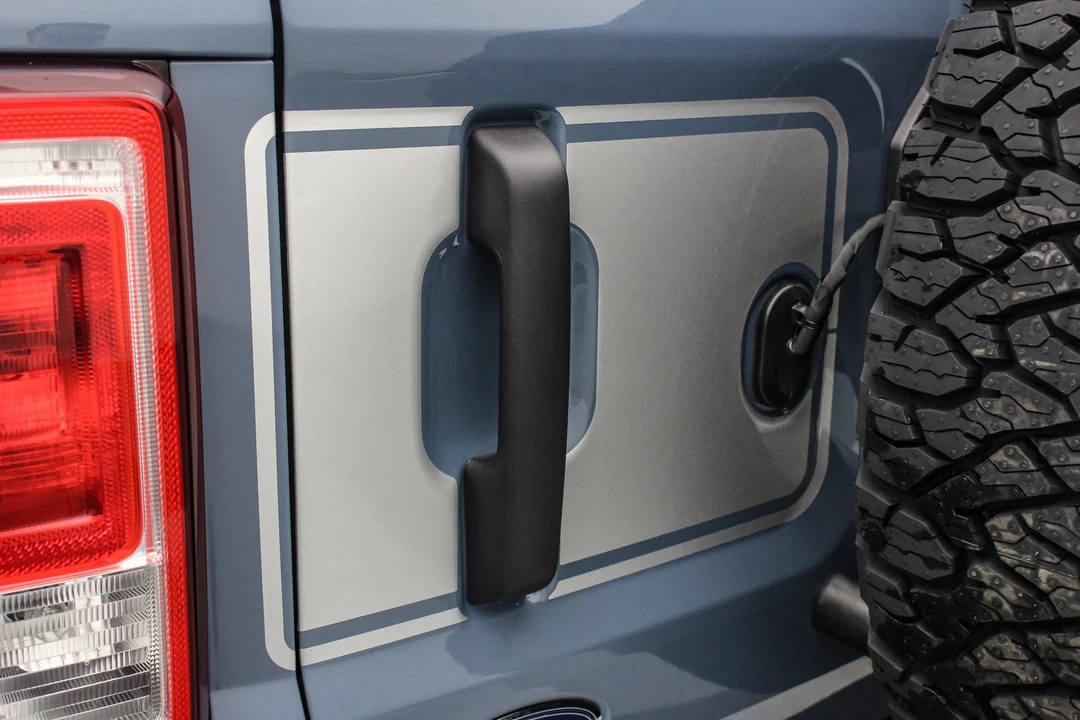 2025 Ford Bronco 6th Gen - Image 18 of 21