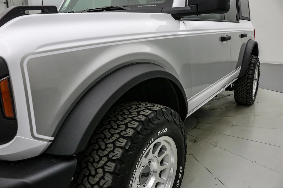 2025 Ford Bronco 6th Gen - Image 17 of 21