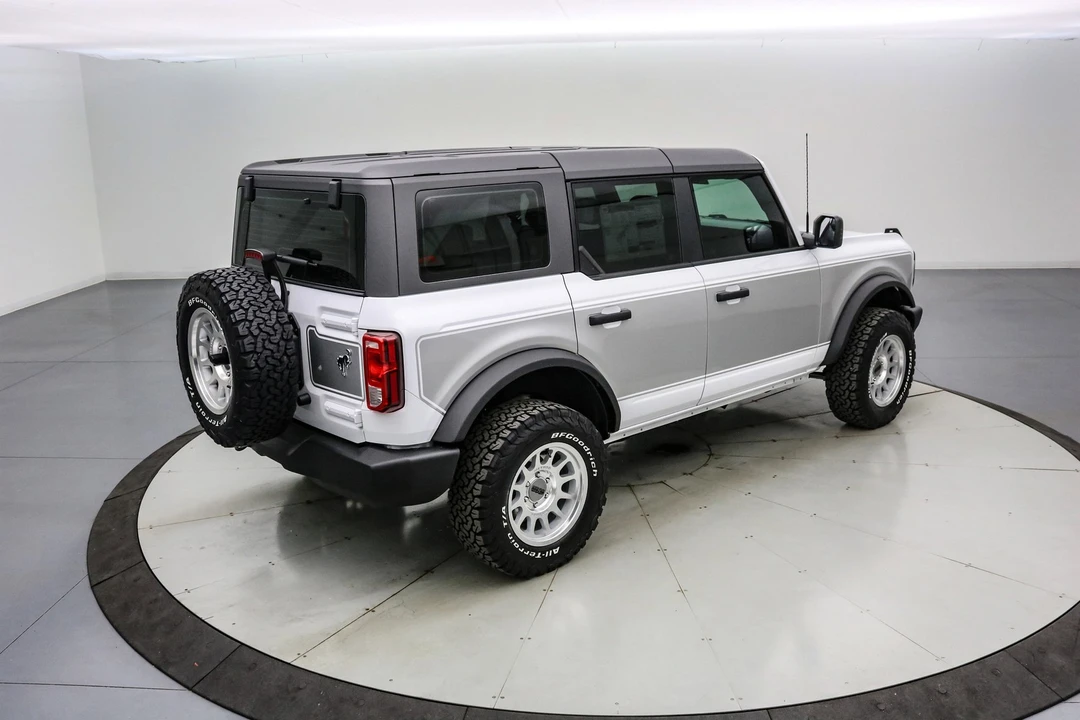 2025 Ford Bronco 6th Gen - Image 6 of 21