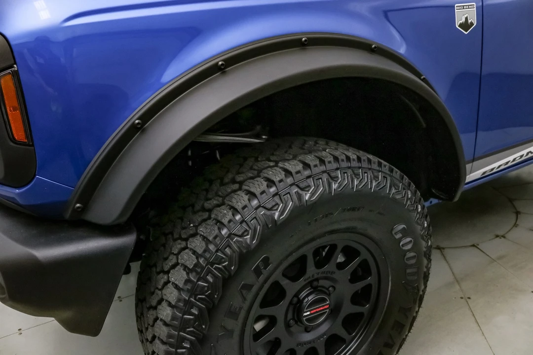 2025 Ford Bronco 6th Gen - Image 14 of 21