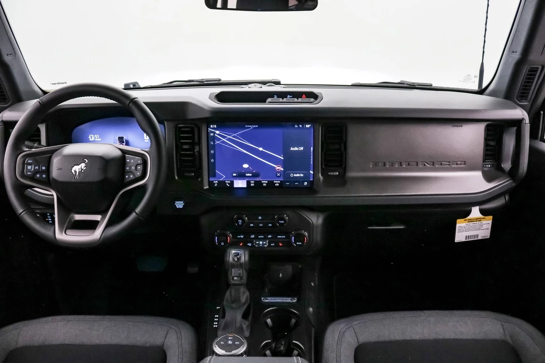 2025 Ford Bronco 6th Gen - Image 24 of 31