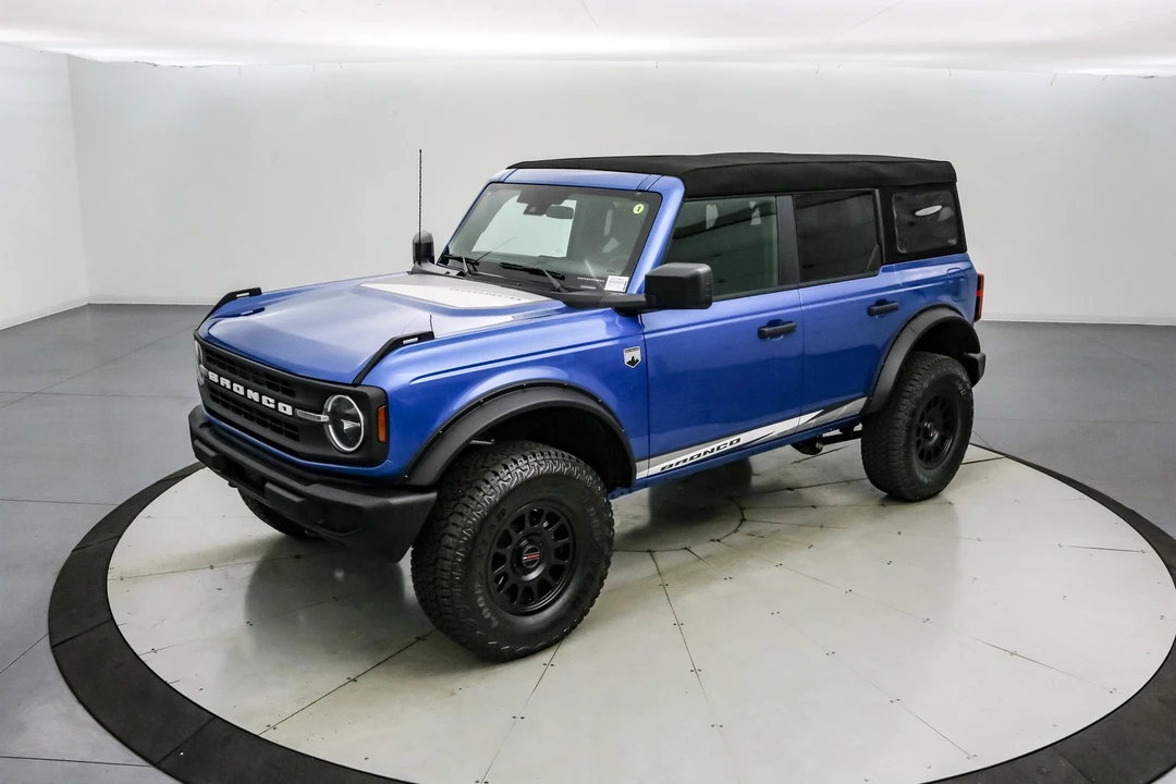 2025 Ford Bronco 6th Gen - Image 9 of 21