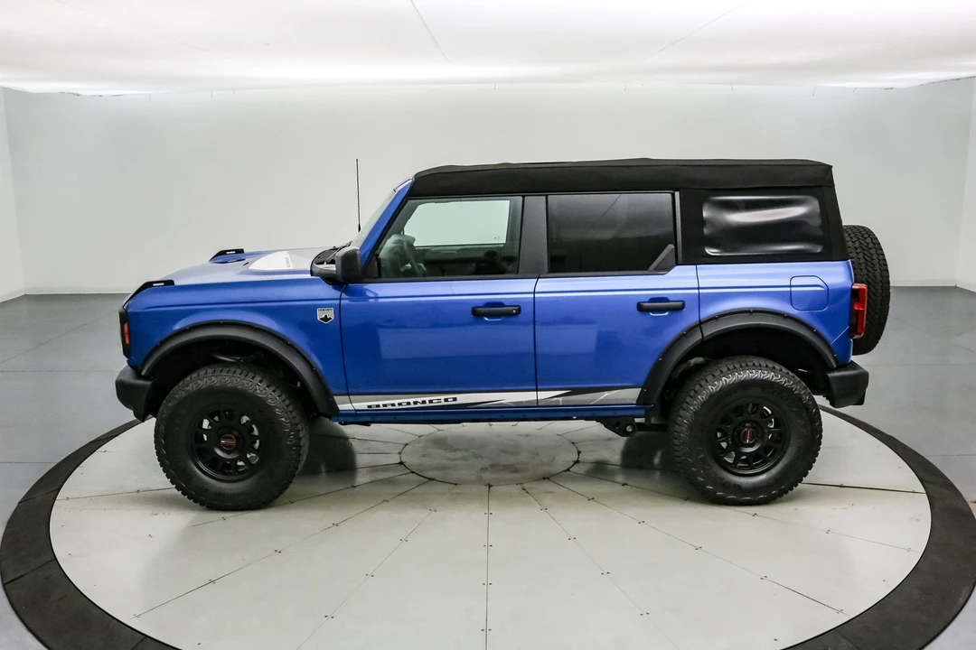 2025 Ford Bronco 6th Gen - Image 8 of 21