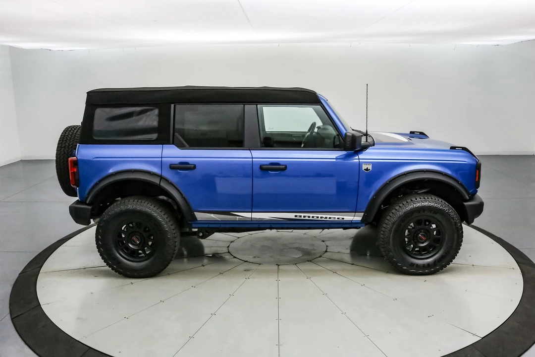 2025 Ford Bronco 6th Gen - Image 4 of 21