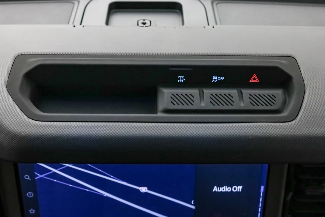 2025 Ford Bronco 6th Gen - Image 27 of 31