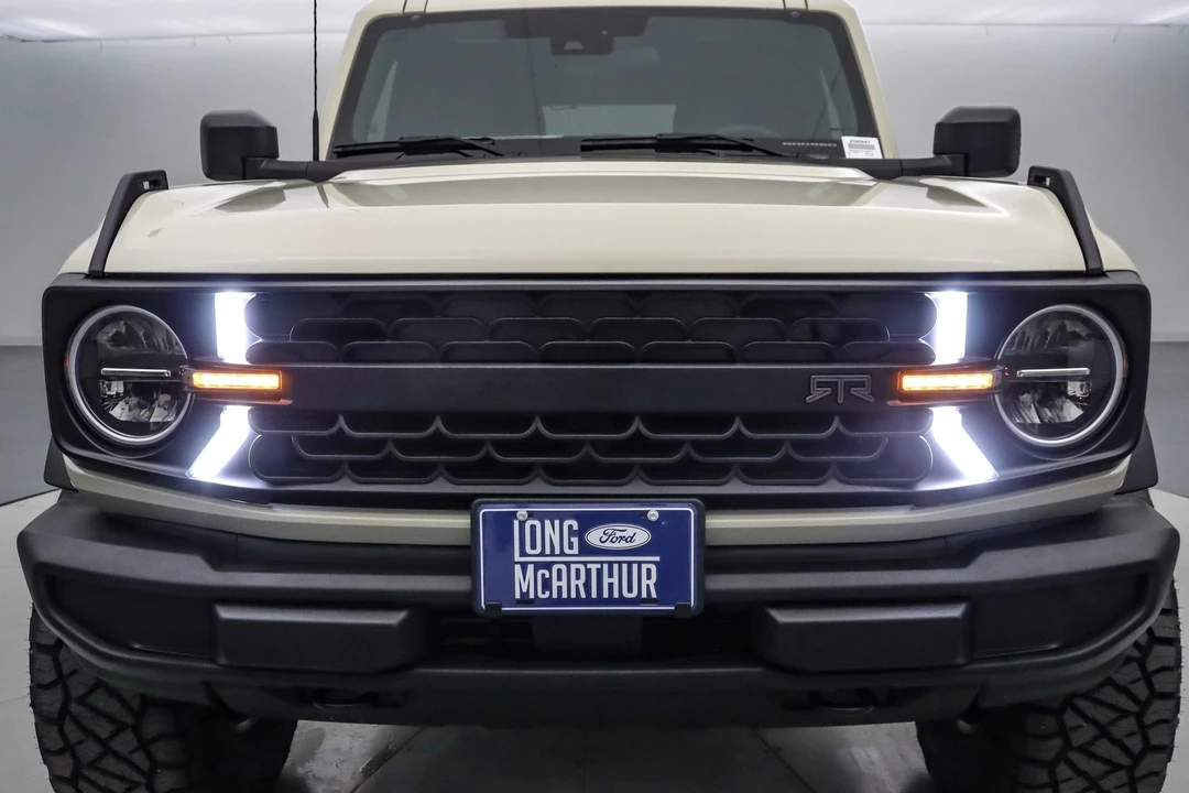 2025 Ford Bronco 6th Gen - Image 14 of 21