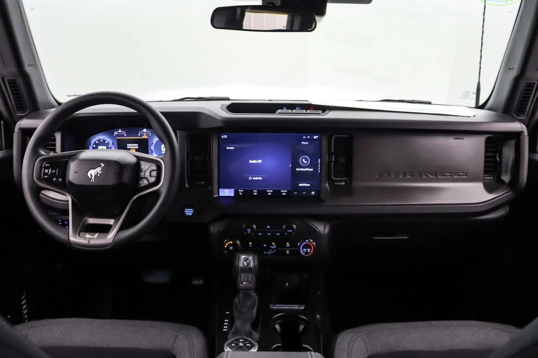 2025 Ford Bronco 6th Gen - Image 19 of 21