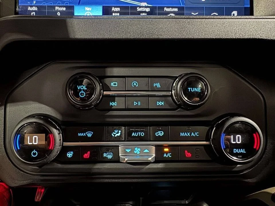 2025 Ford Bronco 6th Gen - Image 18 of 20
