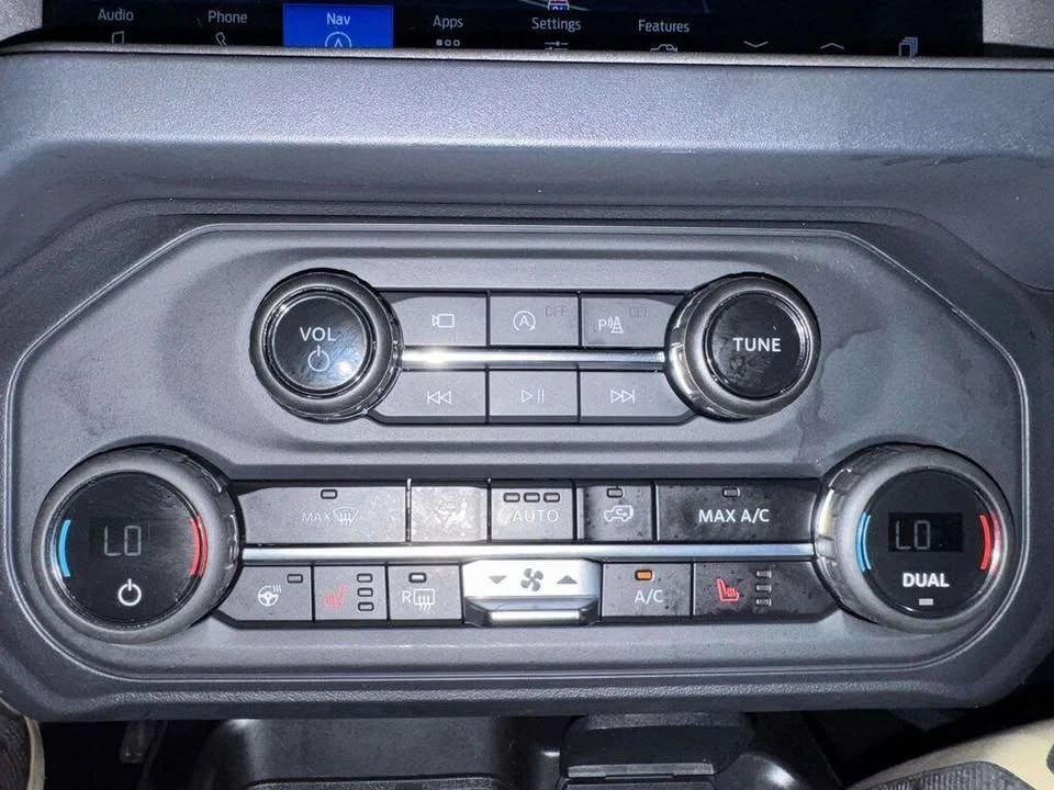 2025 Ford Bronco 6th Gen - Image 19 of 20