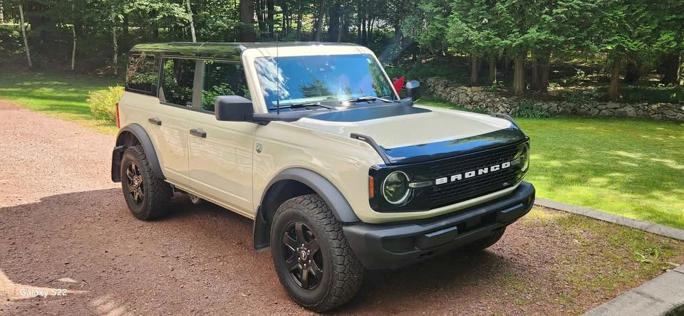 2025 Ford Bronco 6th Gen - Image 11 of 13