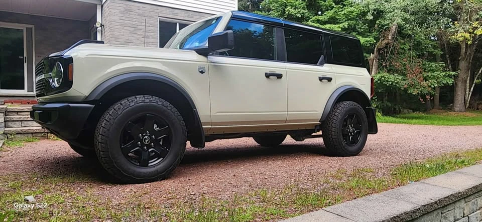 2025 Ford Bronco 6th Gen - Image 2 of 13