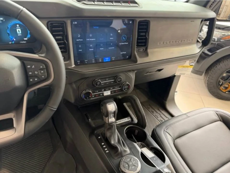 2025 Ford Bronco 6th Gen - Image 13 of 17