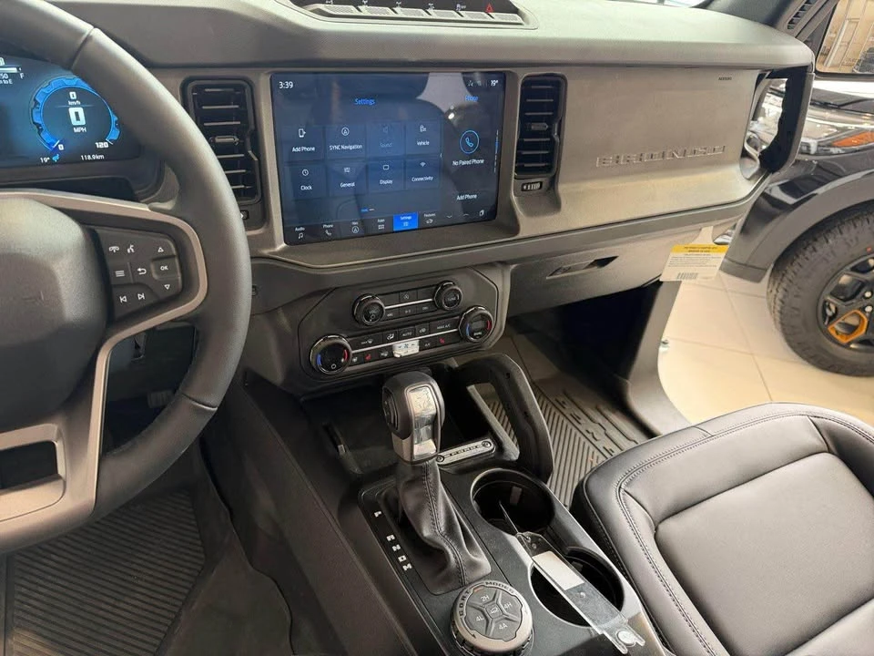2025 Ford Bronco 6th Gen - Image 17 of 17