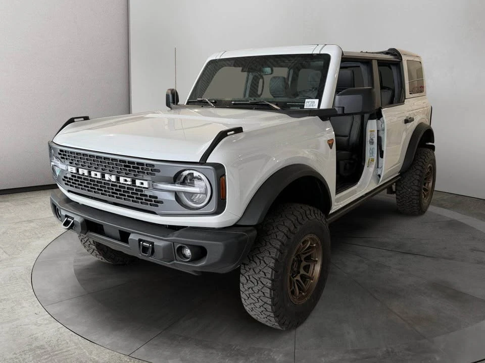 2025 Ford Bronco 6th Gen - Image 8 of 17