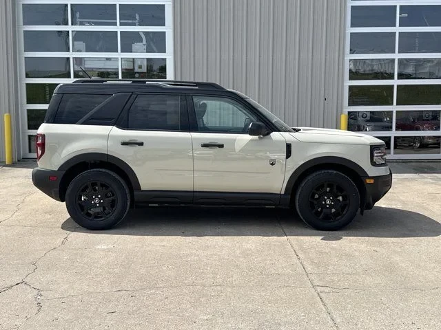 2025 Ford Bronco 6th Gen - Image 2 of 18