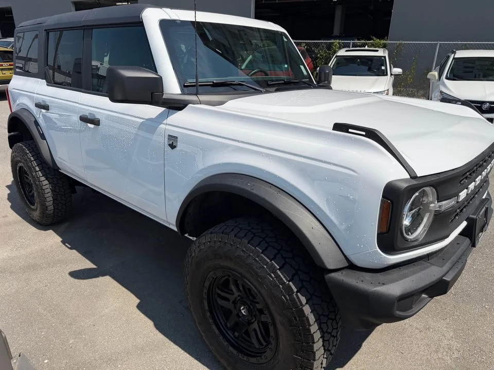 2025 Ford Bronco 6th Gen - Image 5 of 9