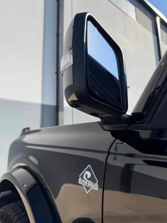 2025 Ford Bronco 6th Gen - Image 9 of 11