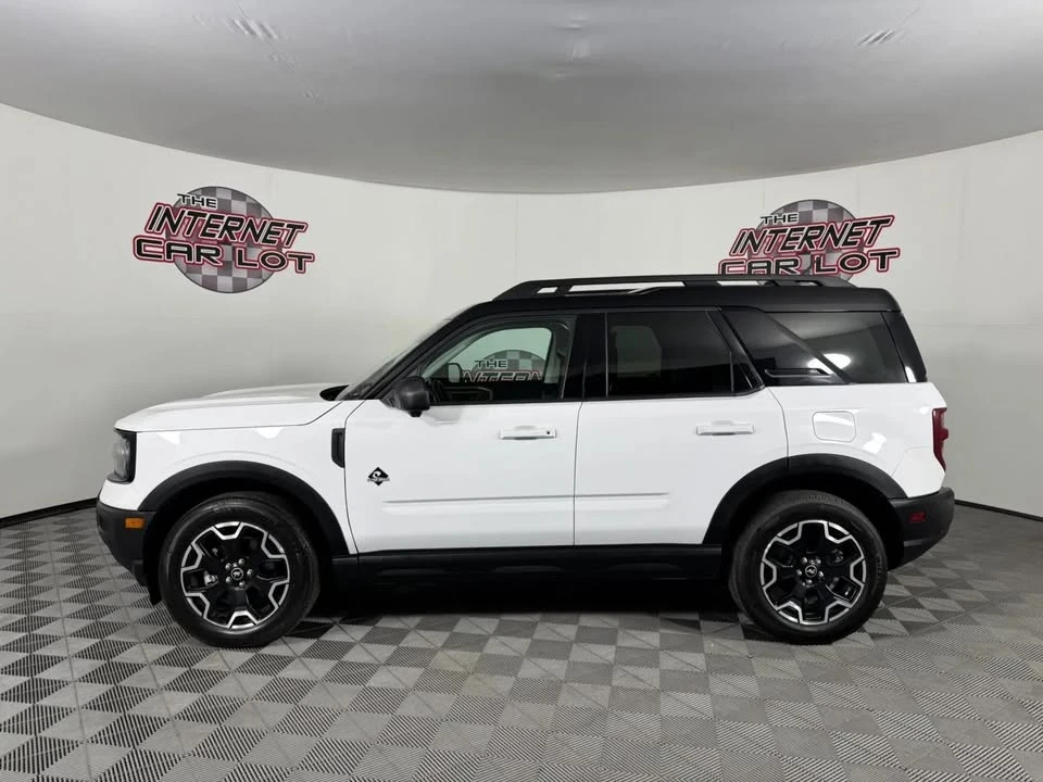 2025 Ford Bronco 6th Gen - Image 2 of 8