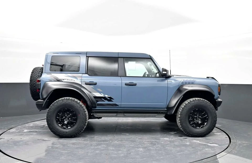 2025 Ford Bronco 6th Gen - Image 9 of 20