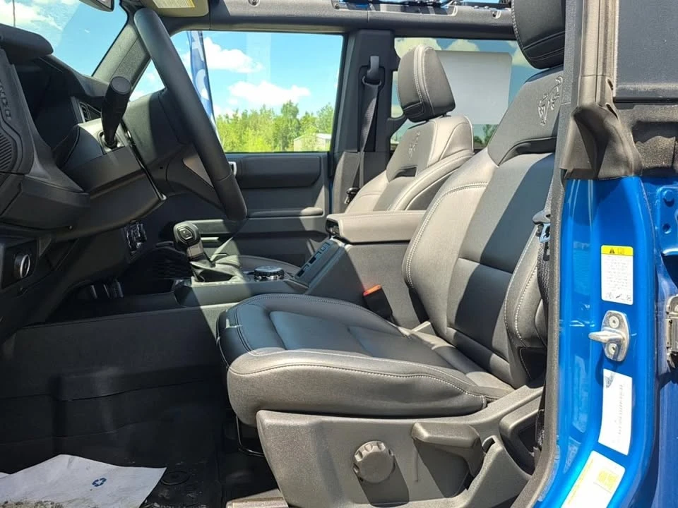 2025 Ford Bronco 6th Gen - Image 9 of 10