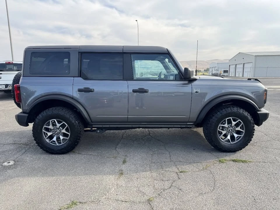 2025 Ford Bronco 6th Gen - Image 9 of 10