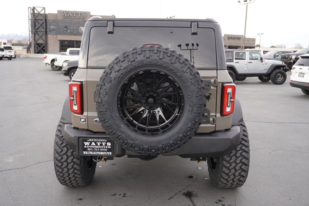 2025 Ford Bronco 6th Gen - Image 9 of 12