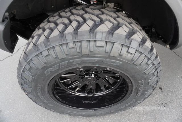 2025 Ford Bronco 6th Gen - Image 16 of 21