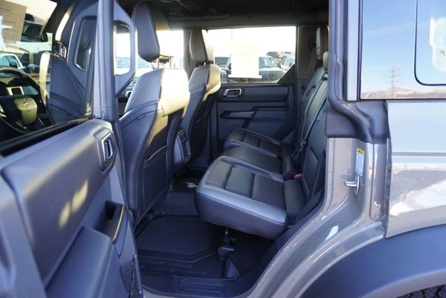 2025 Ford Bronco 6th Gen - Image 18 of 21