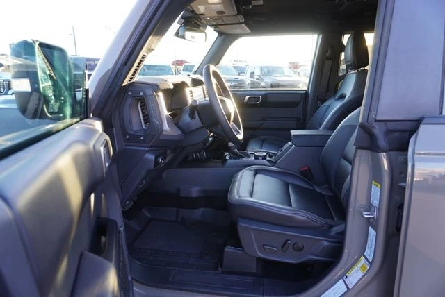 2025 Ford Bronco 6th Gen - Image 18 of 21
