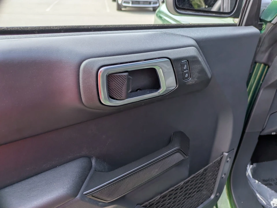 2025 Ford Bronco 6th Gen - Image 17 of 21