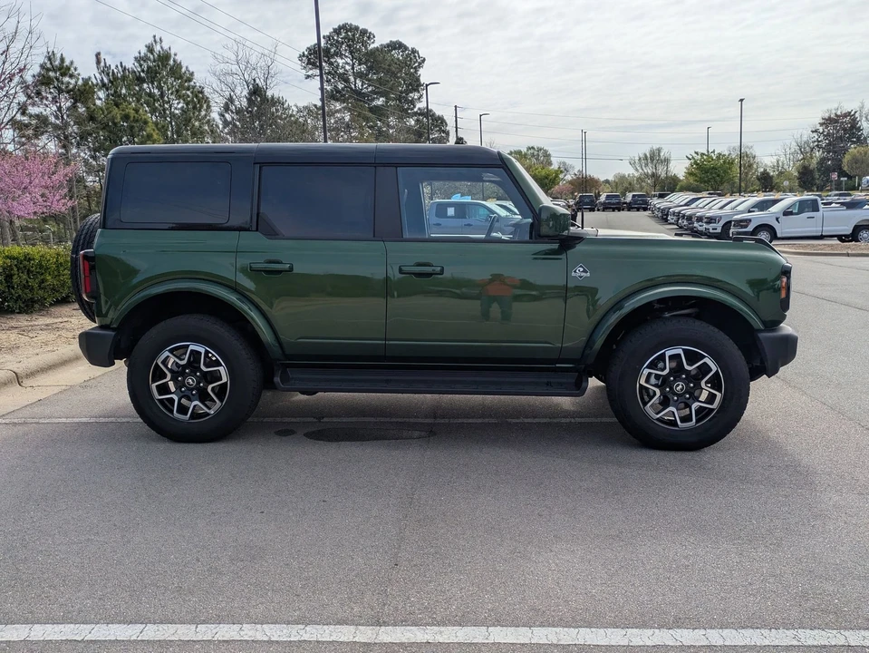 2025 Ford Bronco 6th Gen - Image 3 of 21